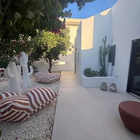 Bluewaves Moonstone Jacuzzi House Hébergement de vacances Andiparos