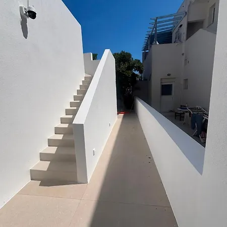 Bluewaves Moonstone Jacuzzi House Hébergement de vacances *