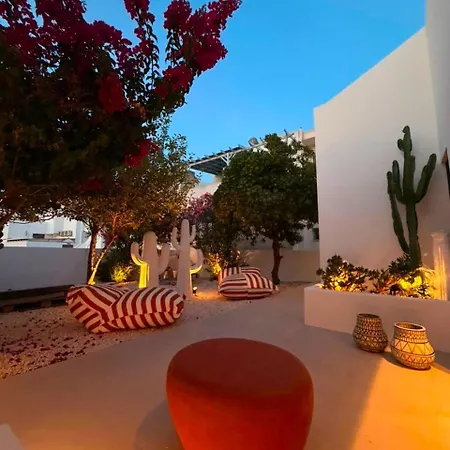 Bluewaves Moonstone Jacuzzi House Vakantiehuis *